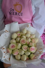 Set of Chocolate Covered Strawberries and Roses - Marry Me