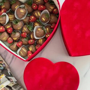 chocolate covered strawberry delivery -BE MY VALENTINE